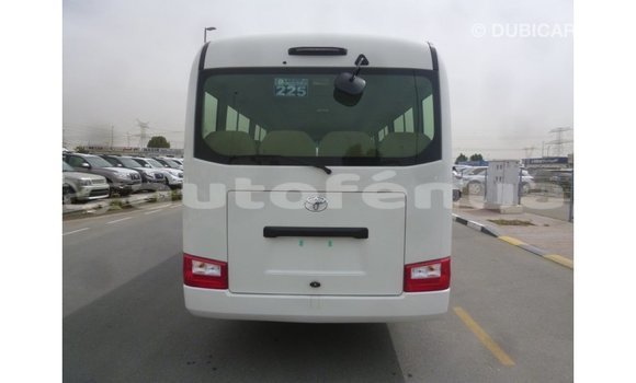 Acheter Import Voiture Toyota Coaster Blanc à Import - Dubai, Marquesas Acheter Import Voiture Toyota Coaster Blanc à Import - Dubai, Marquesas
