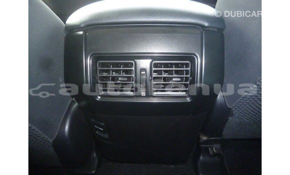 Acheter Import Voiture Toyota Prado Blanc à Import - Dubai, Marquesas Acheter Import Voiture Toyota Prado Blanc à Import - Dubai, Marquesas