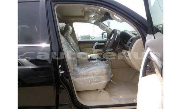 Buy Import Toyota Land Cruiser Black Car in Import - Dubai in Marquesas Buy Import Toyota Land Cruiser Black Car in Import - Dubai in Marquesas