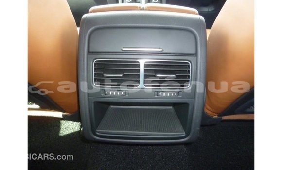 Acheter Import Voiture Volkswagen Touareg Marron à Import - Dubai, Marquesas Acheter Import Voiture Volkswagen Touareg Marron à Import - Dubai, Marquesas