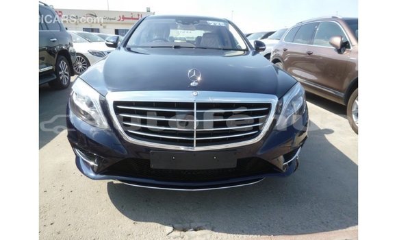 Buy Import Mercedes-Benz 190 Blue Car in Import - Dubai in Marquesas Buy Import Mercedes-Benz 190 Blue Car in Import - Dubai in Marquesas