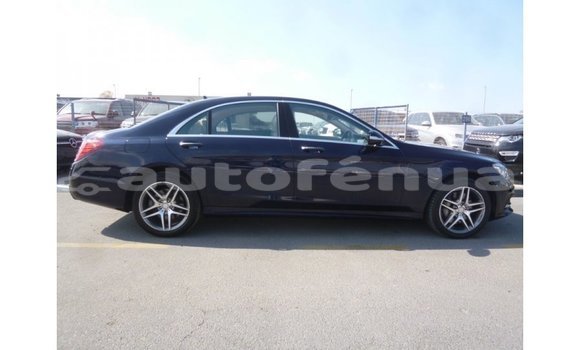 Buy Import Mercedes-Benz 190 Blue Car in Import - Dubai in Marquesas Buy Import Mercedes-Benz 190 Blue Car in Import - Dubai in Marquesas