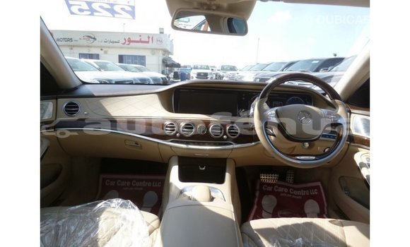 Buy Import Mercedes-Benz 190 Blue Car in Import - Dubai in Marquesas Buy Import Mercedes-Benz 190 Blue Car in Import - Dubai in Marquesas