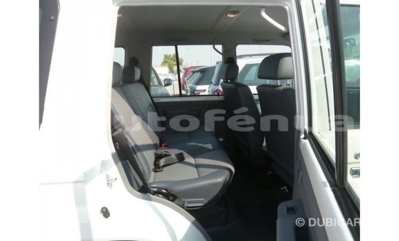 Buy Import Toyota Land Cruiser White Car in Import - Dubai in Marquesas Buy Import Toyota Land Cruiser White Car in Import - Dubai in Marquesas