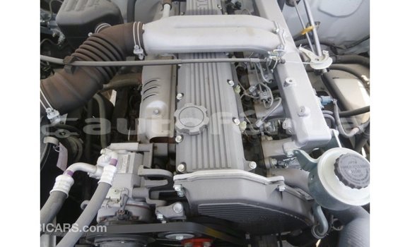 Buy Import Toyota Land Cruiser White Car in Import - Dubai in Marquesas Buy Import Toyota Land Cruiser White Car in Import - Dubai in Marquesas