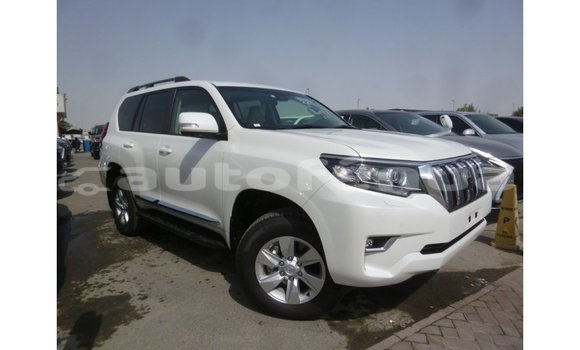 Buy Import Toyota Prado White Car in Import - Dubai in Marquesas