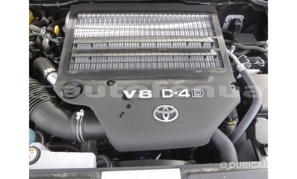 Buy Import Toyota Land Cruiser Black Car in Import - Dubai in Marquesas Buy Import Toyota Land Cruiser Black Car in Import - Dubai in Marquesas