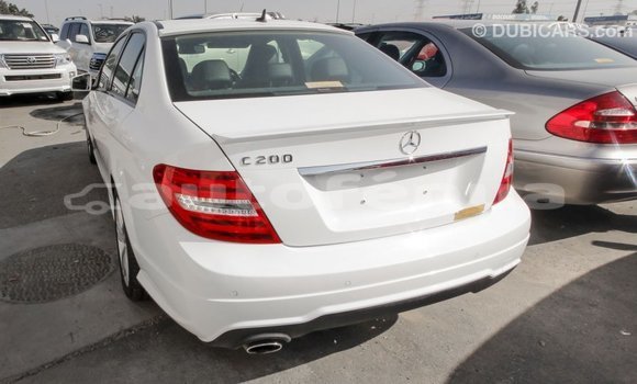 Buy Import Mercedes-Benz 200 White Car in Import - Dubai in Marquesas Buy Import Mercedes-Benz 200 White Car in Import - Dubai in Marquesas