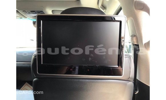 Buy Import Toyota Land Cruiser White Car in Import - Dubai in Marquesas Buy Import Toyota Land Cruiser White Car in Import - Dubai in Marquesas