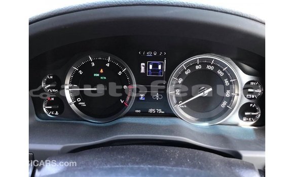 Buy Import Toyota Land Cruiser White Car in Import - Dubai in Marquesas Buy Import Toyota Land Cruiser White Car in Import - Dubai in Marquesas