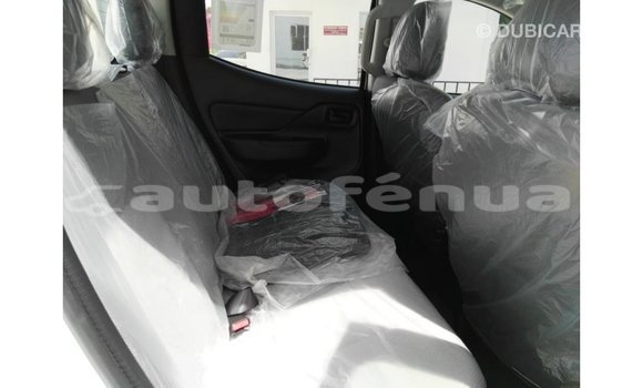 Acheter Import Voiture Mitsubishi L200 Blanc à Import - Dubai, Marquesas Acheter Import Voiture Mitsubishi L200 Blanc à Import - Dubai, Marquesas