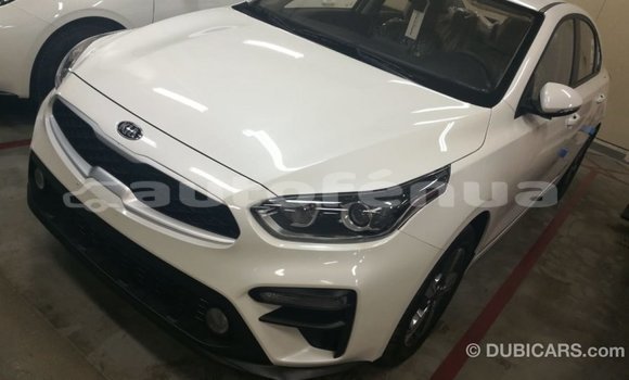 Acheter Import Voiture Kia Cerato Blanc à Import - Dubai, Marquesas Acheter Import Voiture Kia Cerato Blanc à Import - Dubai, Marquesas