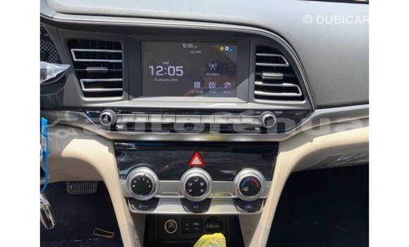 Acheter Import Voiture Hyundai Elantra Blanc à Import - Dubai, Marquesas Acheter Import Voiture Hyundai Elantra Blanc à Import - Dubai, Marquesas