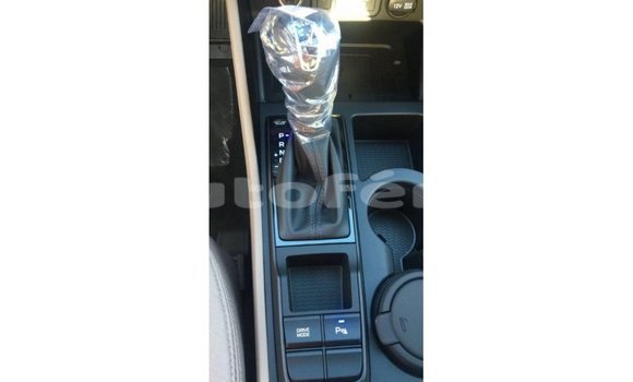 Acheter Import Voiture Hyundai Tucson Blanc à Import - Dubai, Marquesas Acheter Import Voiture Hyundai Tucson Blanc à Import - Dubai, Marquesas