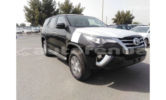 Acheter Import Voiture Toyota Fortuner Noir à Import - Dubai, Marquesas Acheter Import Voiture Toyota Fortuner Noir à Import - Dubai, Marquesas