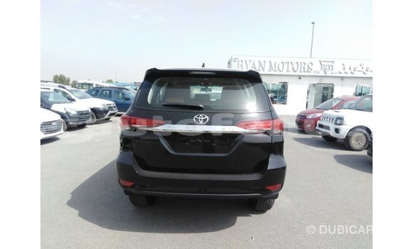 Acheter Import Voiture Toyota Fortuner Noir à Import - Dubai, Marquesas Acheter Import Voiture Toyota Fortuner Noir à Import - Dubai, Marquesas