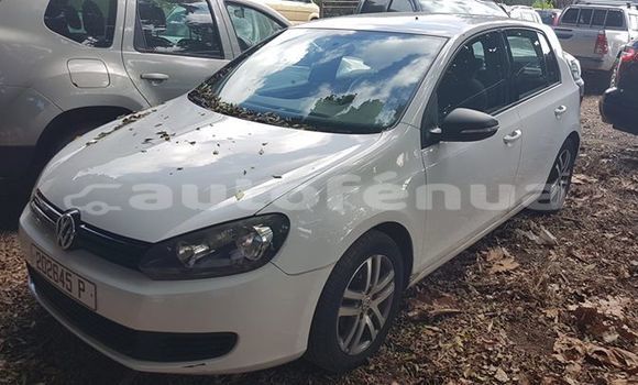 Acheter Occasion Voiture Volkswagen Golf Blanc à Papeete, Tahiti