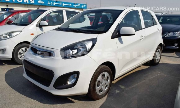 Acheter Import Voiture Kia Picanto Blanc à Import - Dubai, Marquesas Acheter Import Voiture Kia Picanto Blanc à Import - Dubai, Marquesas