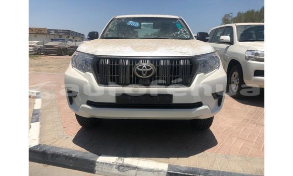Acheter Import Voiture Toyota Prado Blanc à Import - Dubai, Marquesas Acheter Import Voiture Toyota Prado Blanc à Import - Dubai, Marquesas