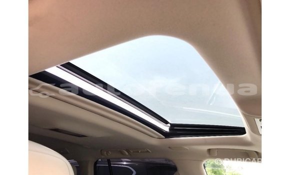 Acheter Import Voiture Toyota Land Cruiser Blanc à Import - Dubai, Marquesas Acheter Import Voiture Toyota Land Cruiser Blanc à Import - Dubai, Marquesas