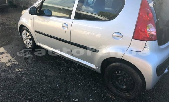 Buy Import Peugeot 107 White Car in Mahina in Tahiti Buy Import Peugeot 107 White Car in Mahina in Tahiti