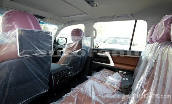 Acheter Import Voiture Toyota Land Cruiser Noir à Import - Dubai, Marquesas Acheter Import Voiture Toyota Land Cruiser Noir à Import - Dubai, Marquesas