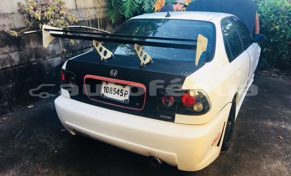 Acheter Import Voiture Honda Civic Blanc à Papeete, Tahiti