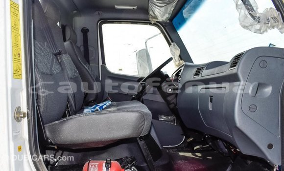 Acheter Import Voiture Mercedes-Benz 190 Blanc à Import - Dubai, Marquesas Acheter Import Voiture Mercedes-Benz 190 Blanc à Import - Dubai, Marquesas