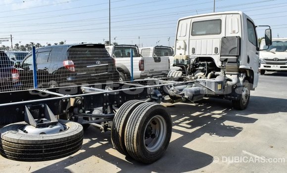 Acheter Import Voiture Mercedes-Benz 190 Blanc à Import - Dubai, Marquesas Acheter Import Voiture Mercedes-Benz 190 Blanc à Import - Dubai, Marquesas
