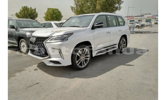 Acheter Import Voiture Lexus LX Rouge à Import - Dubai, Marquesas Acheter Import Voiture Lexus LX Rouge à Import - Dubai, Marquesas