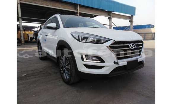 Acheter Import Voiture Hyundai Tucson Blanc à Import - Dubai, Marquesas Acheter Import Voiture Hyundai Tucson Blanc à Import - Dubai, Marquesas