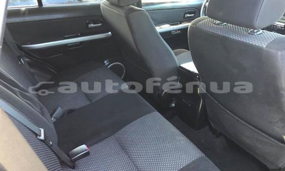 Buy Used Suzuki Vitara Silver Car in Mahina in Tahiti Buy Used Suzuki Vitara Silver Car in Mahina in Tahiti